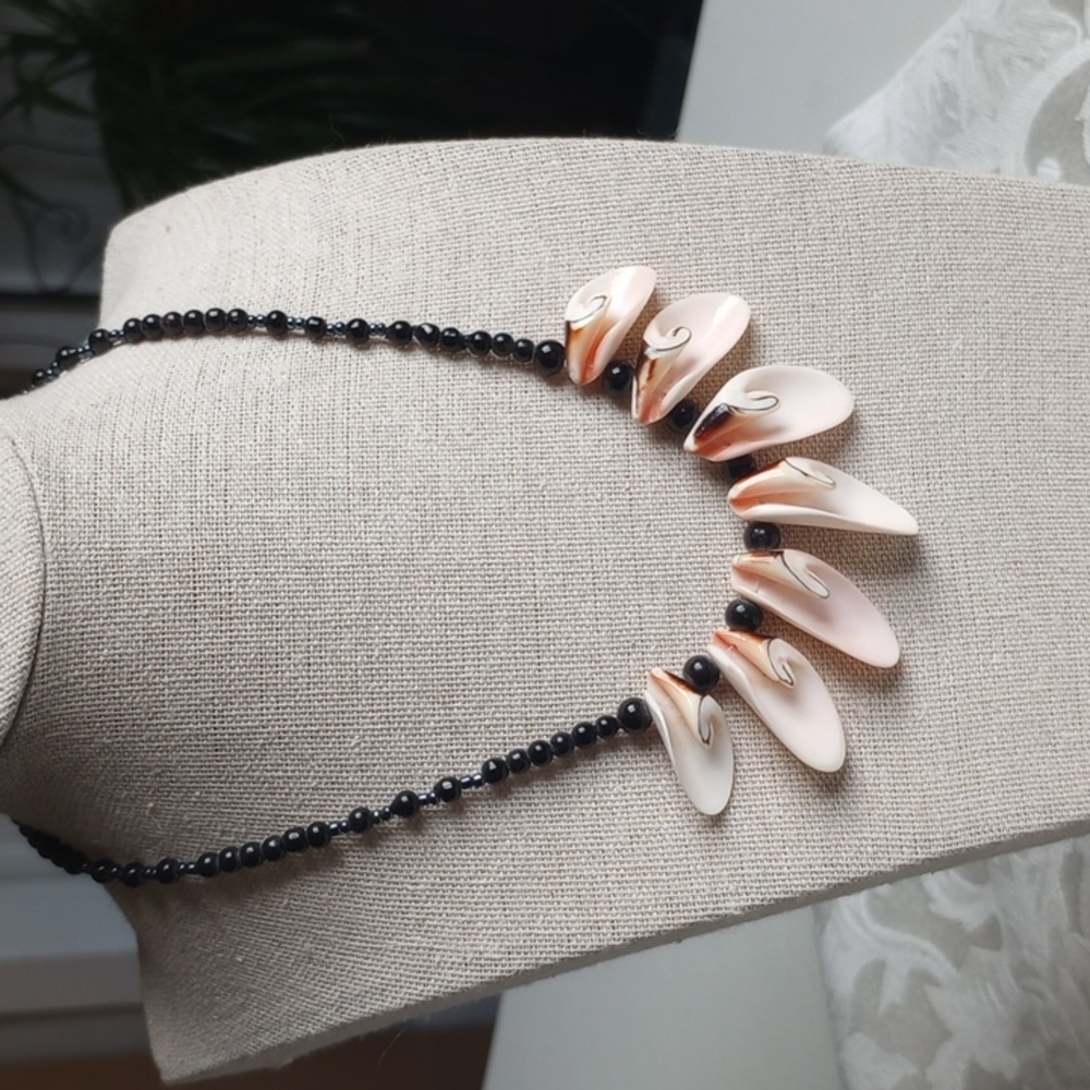 Natural Pink Conch Shell Graduated Black coral and Hematite bead 15in Necklace